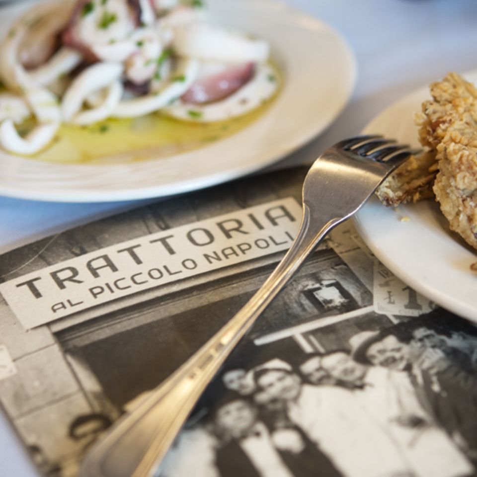 Trattoria al Piccolo Napoli [ESSEN UND TRINKEN]