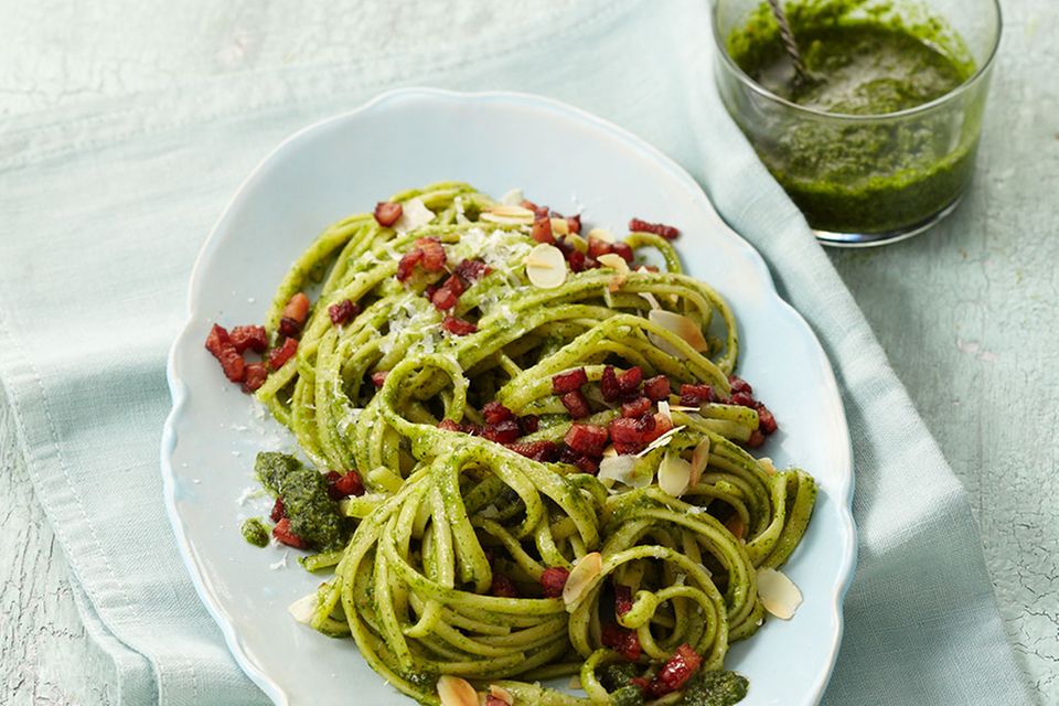 Pesto 10 x anders – jedesmal genial! Pesto 10 x anders – jedesmal genial!
