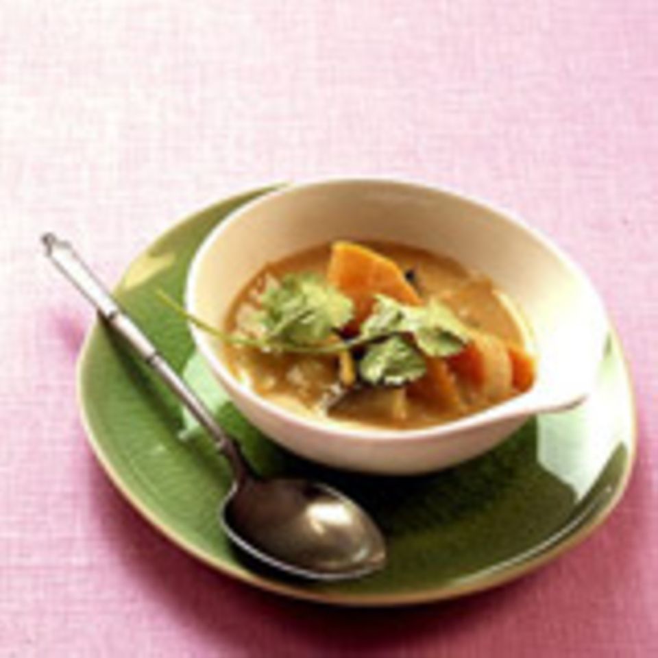 Gemüse-Kokos-Curry mit Möhren und Koriander Gemüse-Kokos-Curry mit Möhren und Koriander