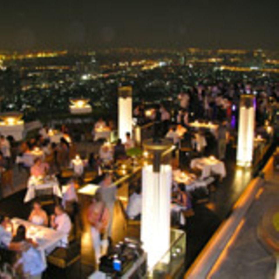 Sirocco: das höchste Open Air Restaurant der Welt Sirocco: das höchste Open Air Restaurant der Welt