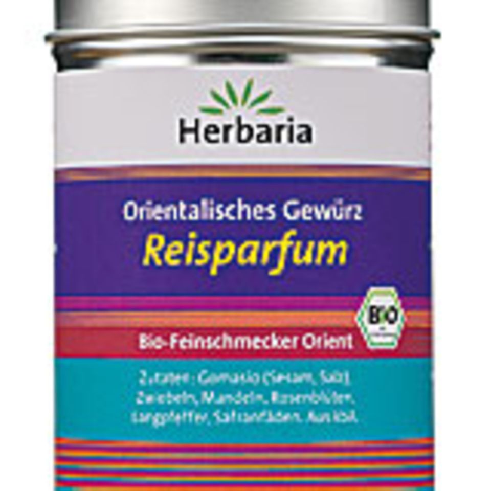 "Reisparfum" mit Rosenblüten. "Reisparfum" mit Rosenblüten.