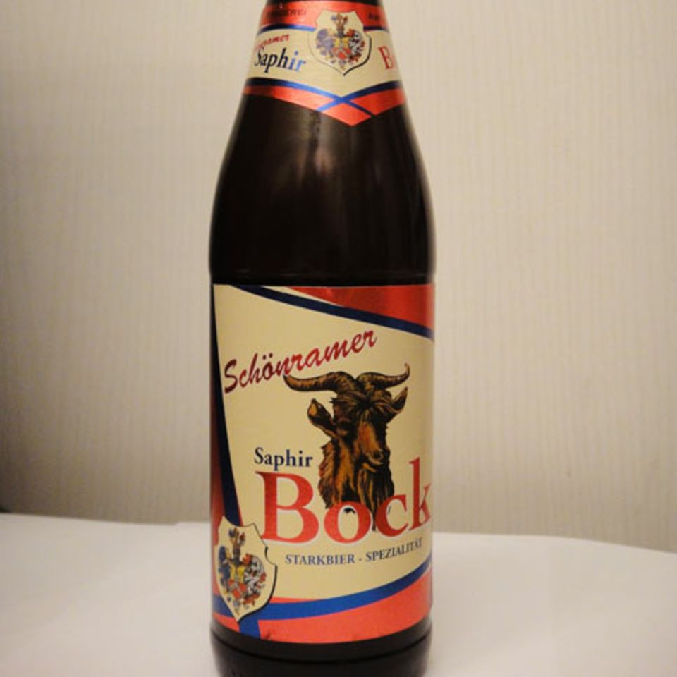Saphir Bock, ein Doppelbock der Brauerei Schönram Saphir Bock, ein Doppelbock der Brauerei Schönram