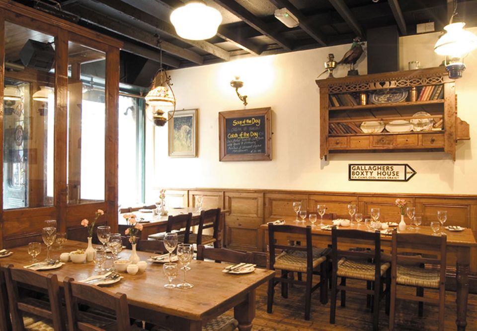 In Gallagher's Boxty House geht es traditionell zu. In Gallagher's Boxty House geht es traditionell zu.