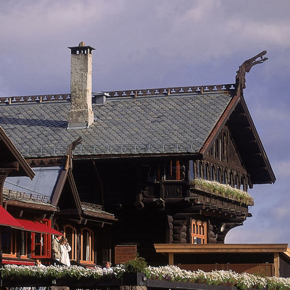 In Frognerseteren können Sie den Ausblick genießen und gut essen In Frognerseteren können Sie den Ausblick genießen und gut essen