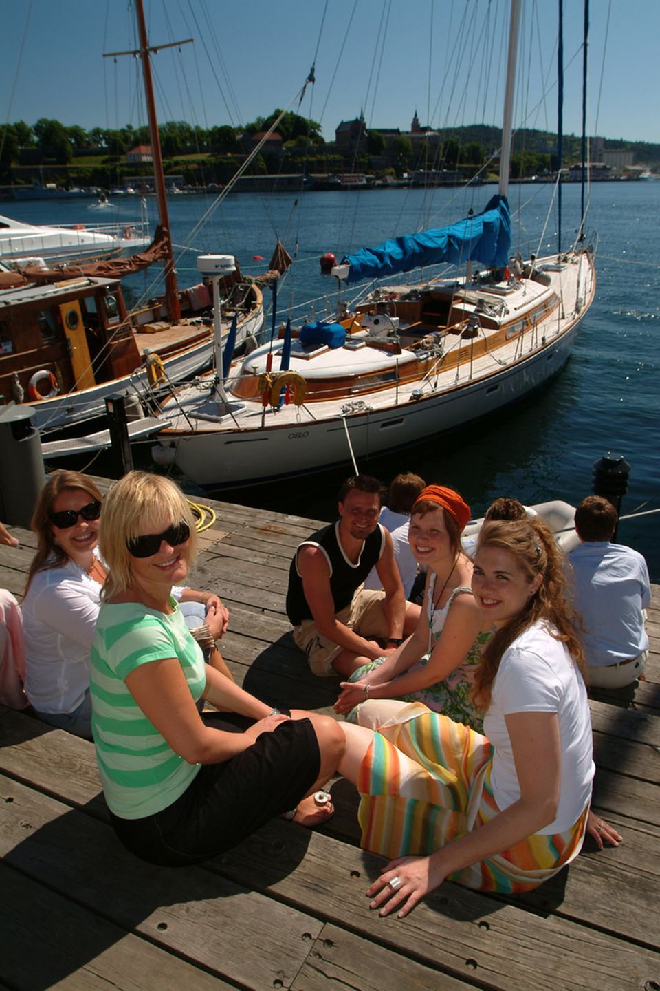 Sommerliche Temperaturen am Hafen Sommerliche Temperaturen am Hafen