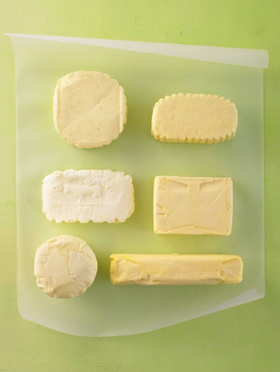Verschiedene Butterstücke. Verschiedene Butterstücke.