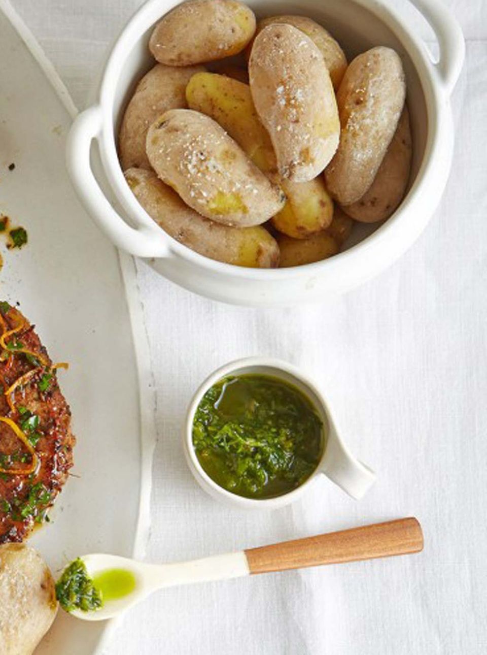 Tolle Kombination: Papas arrugadas mit Mojo verde Tolle Kombination: Papas arrugadas mit Mojo verde
