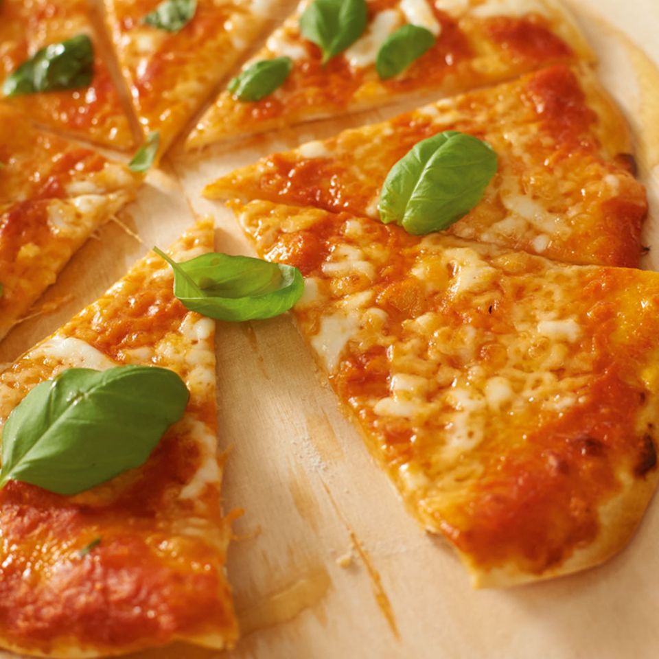 Pizza selber machen: Rezepte und Tipps