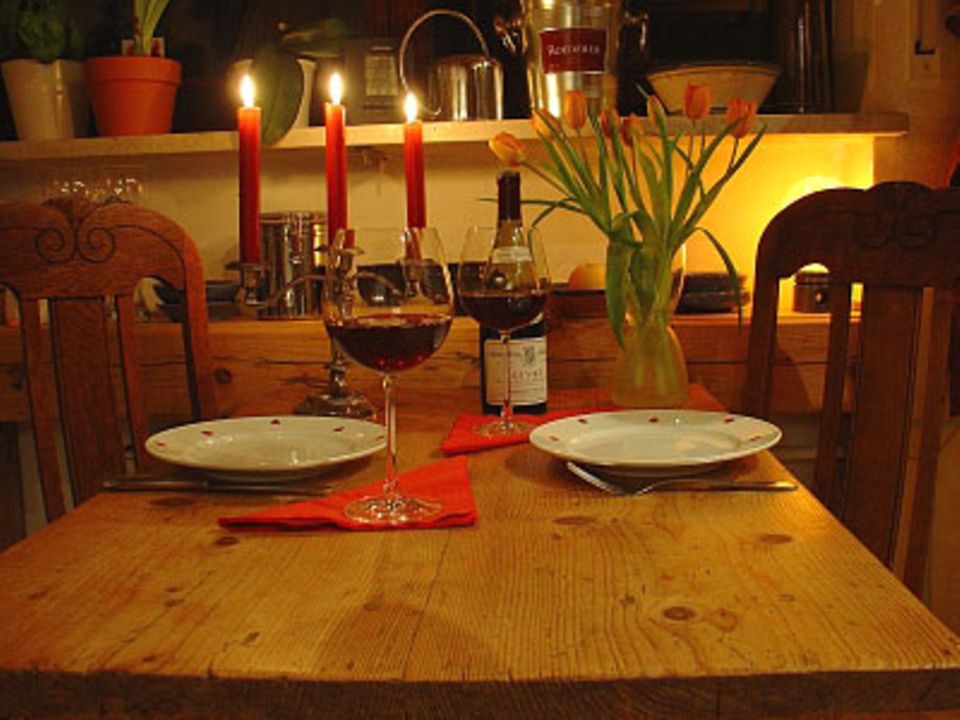 Käse und Wein zum Menü-Abschluss. Käse und Wein zum Menü-Abschluss.