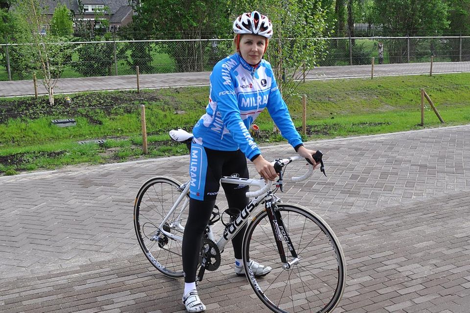 Managt ein Profi-Radteam: Marlies van Gerwen. Managt ein Profi-Radteam: Marlies van Gerwen.