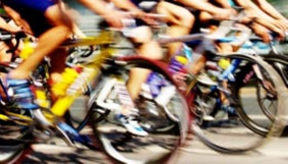 Radfahren: echter Ausdauersport. Radfahren: echter Ausdauersport.