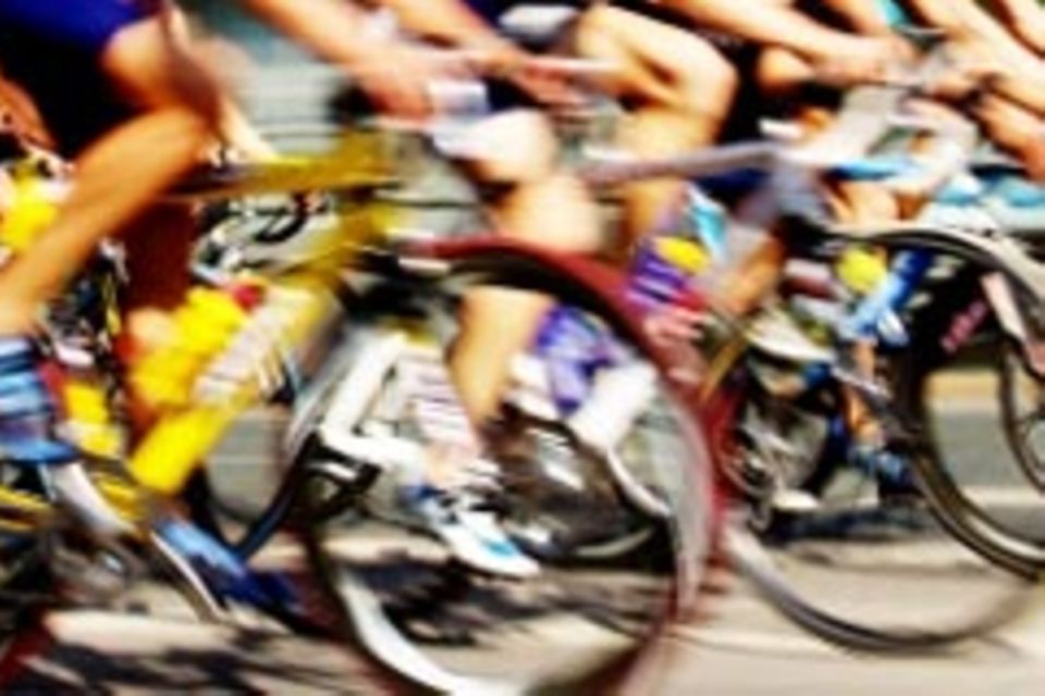 Radfahren: echter Ausdauersport. Radfahren: echter Ausdauersport.