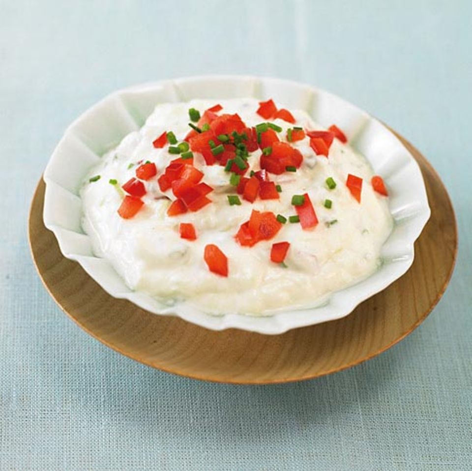 Knoblauch-Quark-Dip. Knoblauch-Quark-Dip.