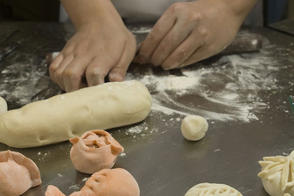 Dim Sum werden einzeln von Hand hergestellt