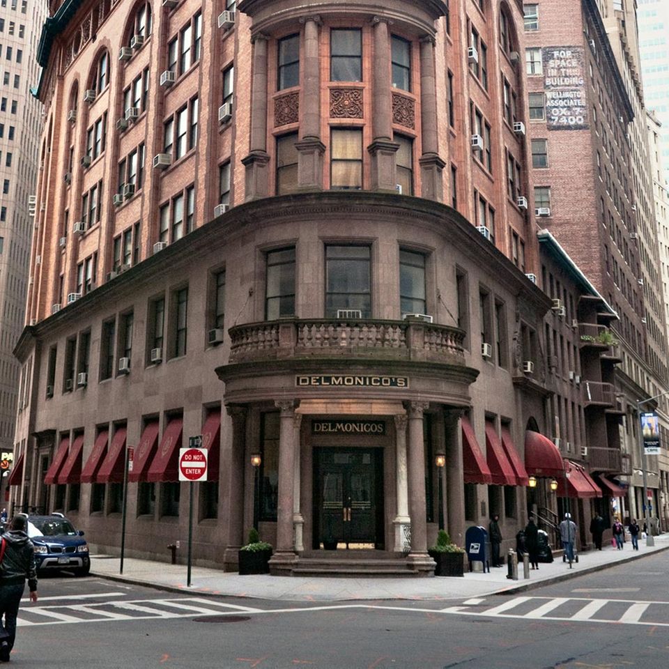 Delmonico's Restaurant in New York Delmonico's Restaurant in New York