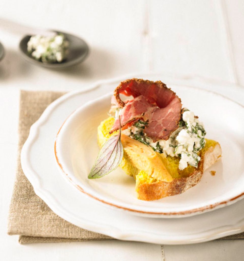 Hüttenkäse mit Pastrami Hüttenkäse mit Pastrami