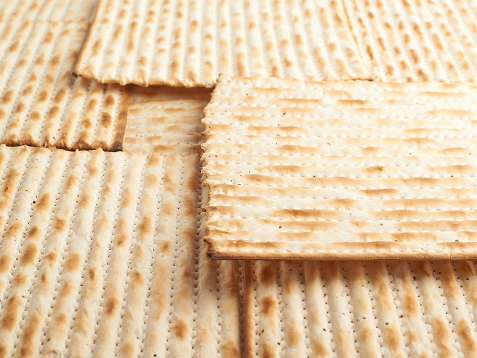 Darf beim Pessachfest nicht fehlen: Matze-Brot Darf beim Pessachfest nicht fehlen: Matze-Brot