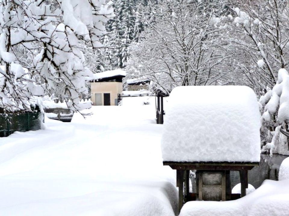 Im Winter ist das Gailtal tief verschneit Im Winter ist das Gailtal tief verschneit