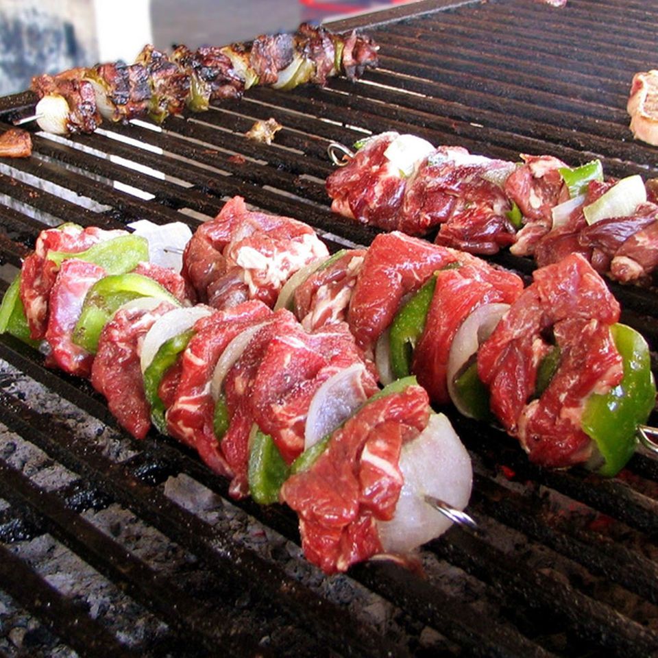 Bunte Schaschlik-Spieße Bunte Schaschlik-Spieße