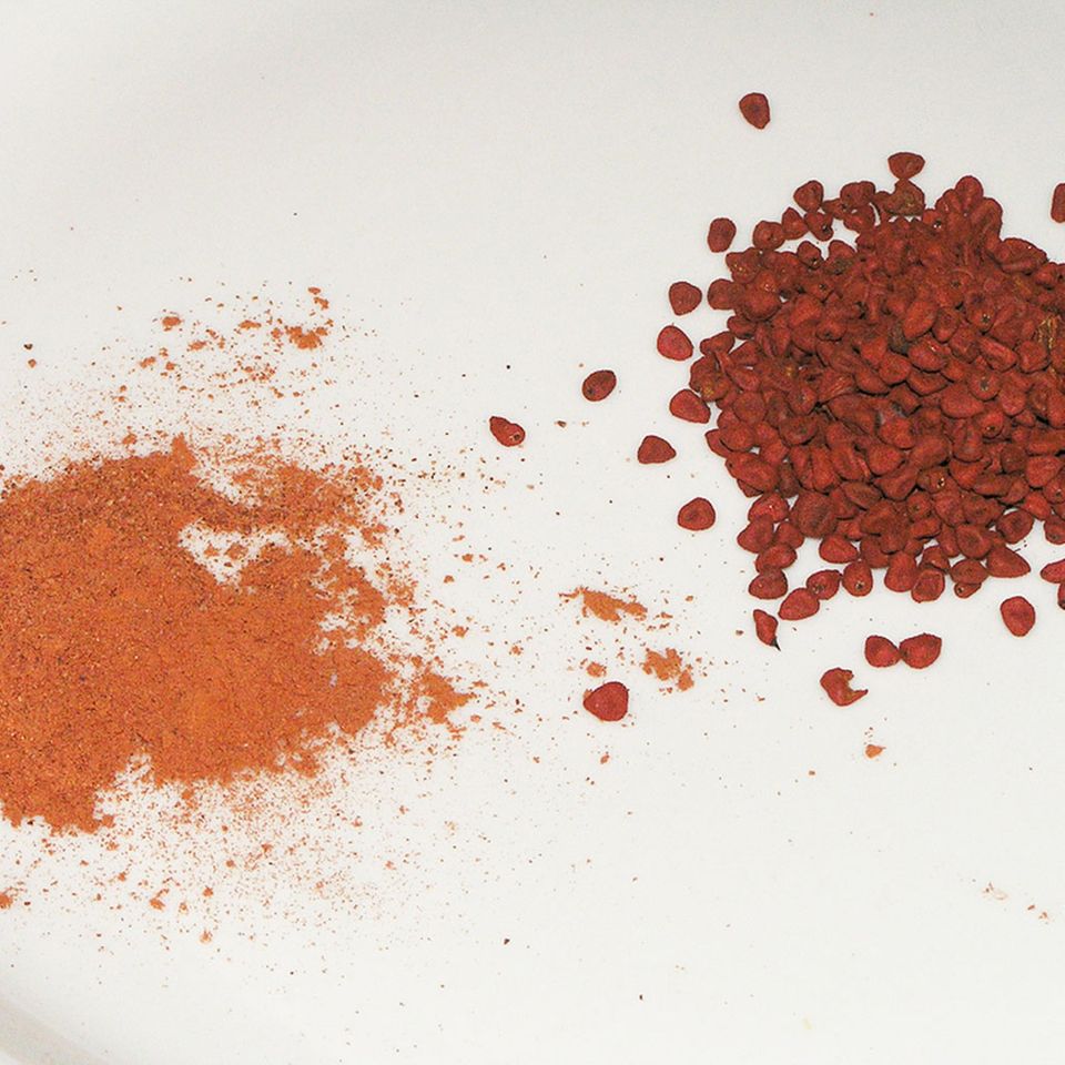 Achiote gibt der Fanesca Farbe Achiote gibt der Fanesca Farbe