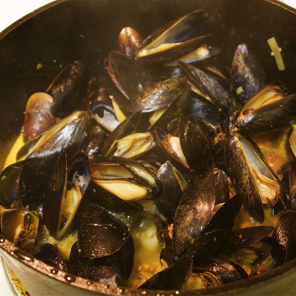 Miesmuscheln kochen ist gar nicht so schwer Miesmuscheln kochen ist gar nicht so schwer