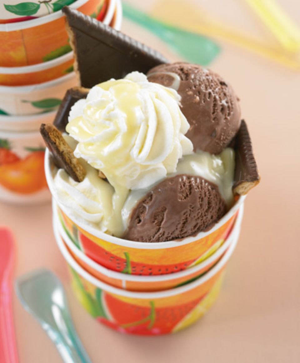Ein Eis ab und zu macht nicht dick, sondern glücklich! Ein Eis ab und zu macht nicht dick, sondern glücklich!