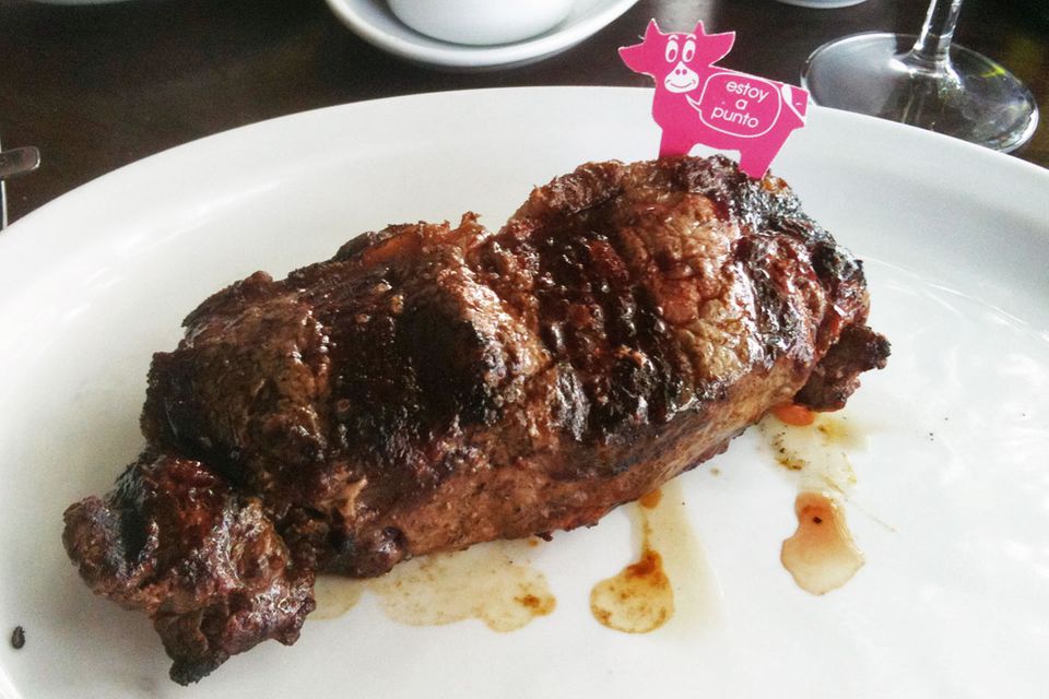 Bife de chorizo: Saftiges Rindfleisch Bife de chorizo: Saftiges Rindfleisch