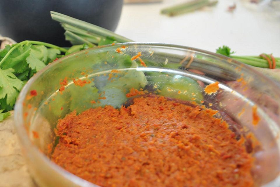 Currypasten sind wichtiger Bestandteil authentischer Thai-Küche