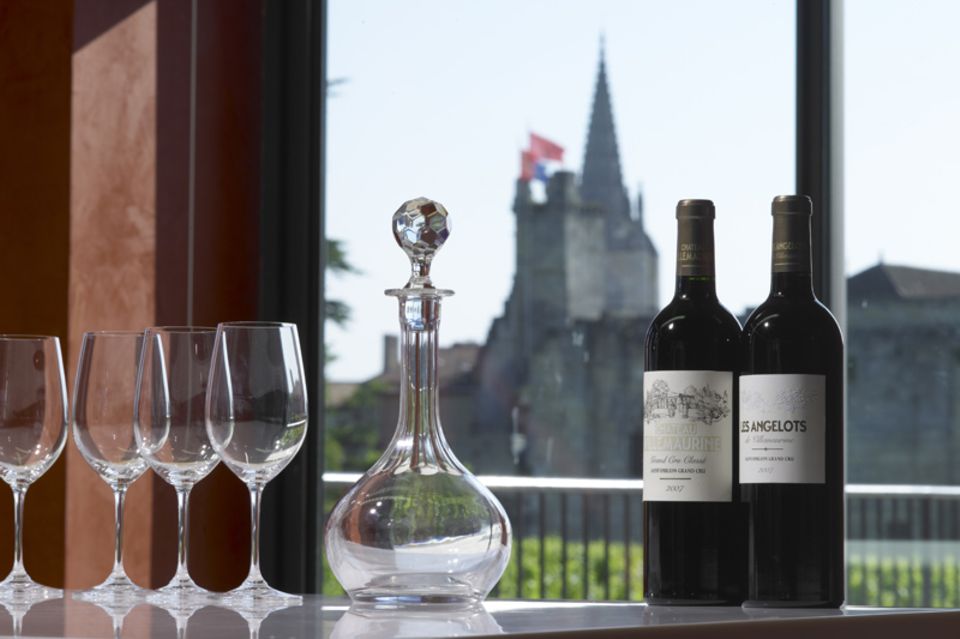 Wein ist in Bordeaux allgegenwärtig Wein ist in Bordeaux allgegenwärtig