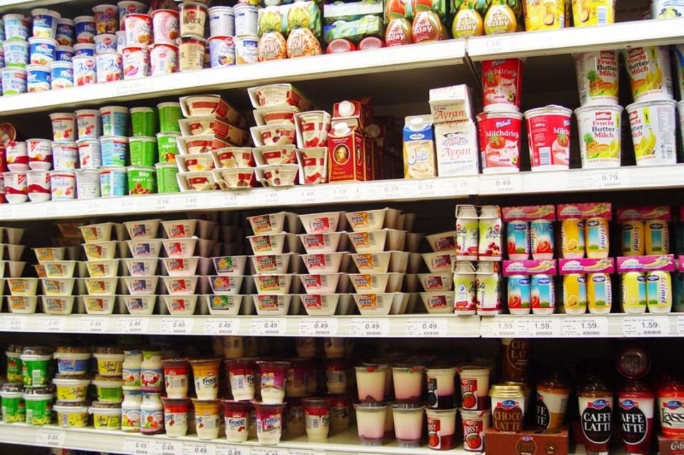Die genaue Kennzeichnung der Lebensmittel hilft, den Überblick über das Warenangebot zu behalten.