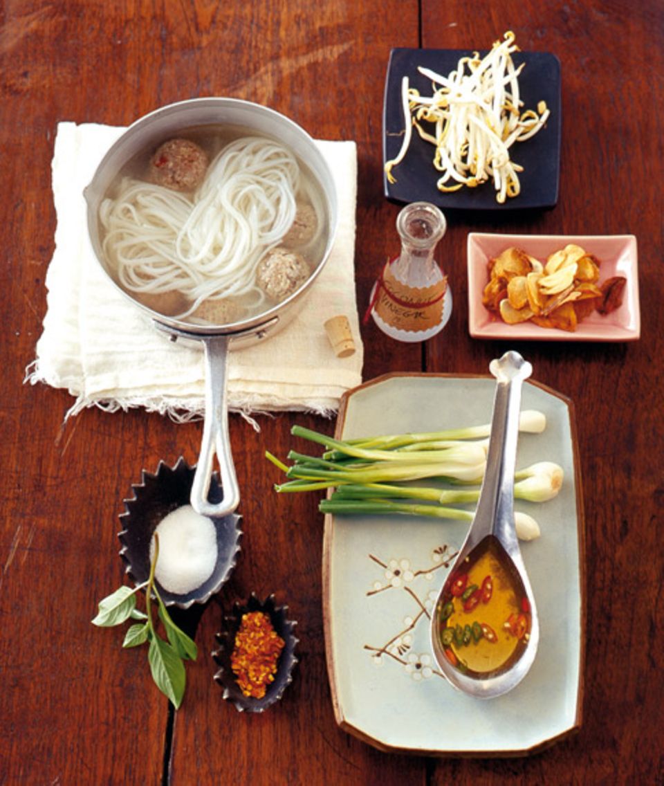 Thai-Suppe mit Hackbällchen Thai-Suppe mit Hackbällchen