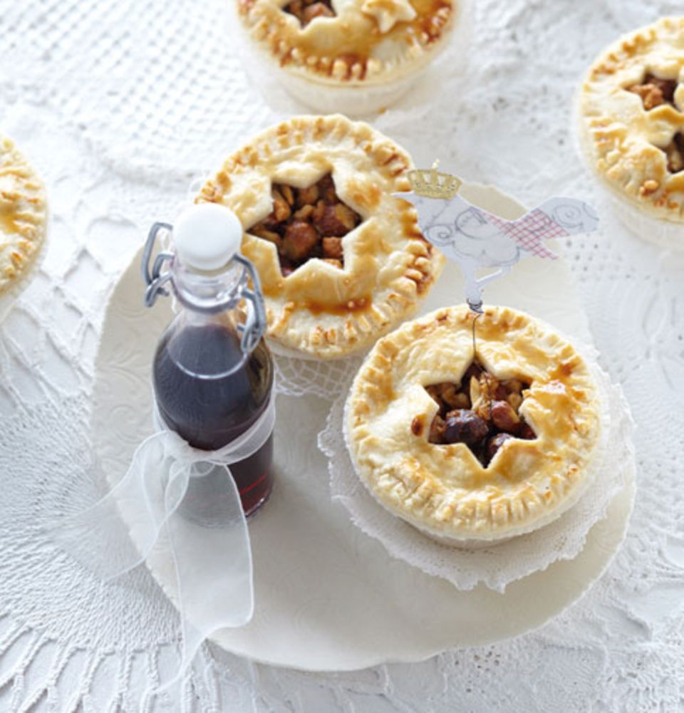 Eine Nuss-Pie ist eine leckere süße Variante Eine Nuss-Pie ist eine leckere süße Variante