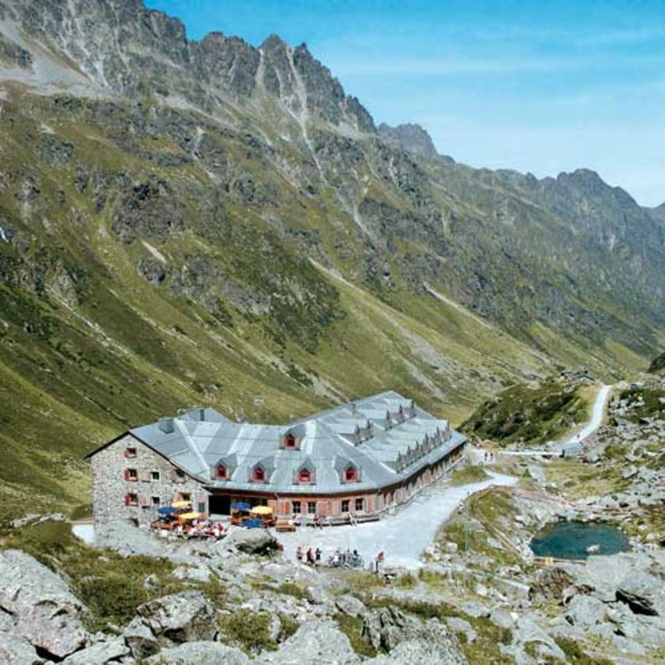 Auf der Jamtalhütte kocht man nach Mälzer Auf der Jamtalhütte kocht man nach Mälzer
