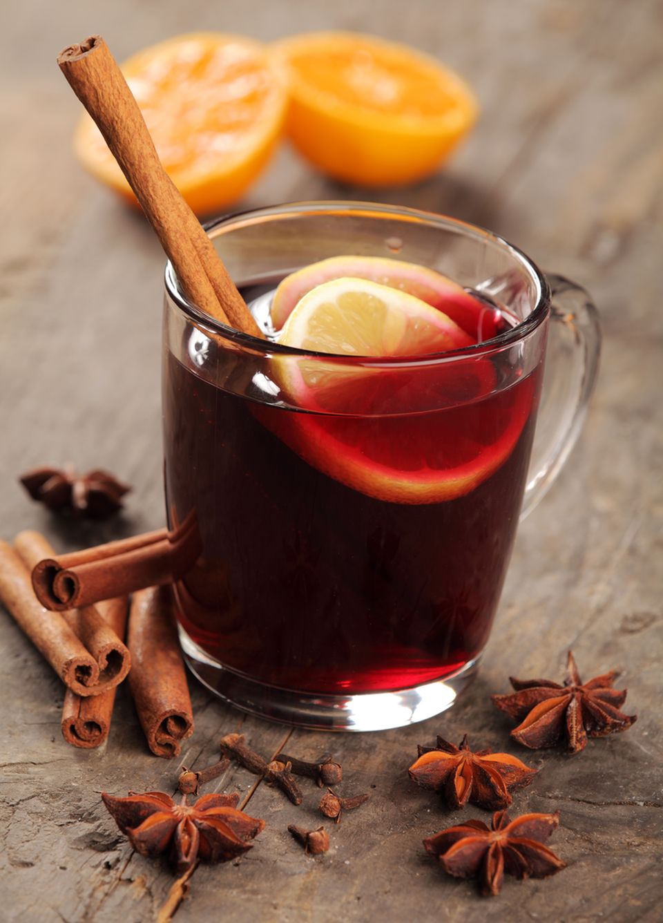 Glögg ist unserem Glühwein sehr ähnlich Glögg ist unserem Glühwein sehr ähnlich