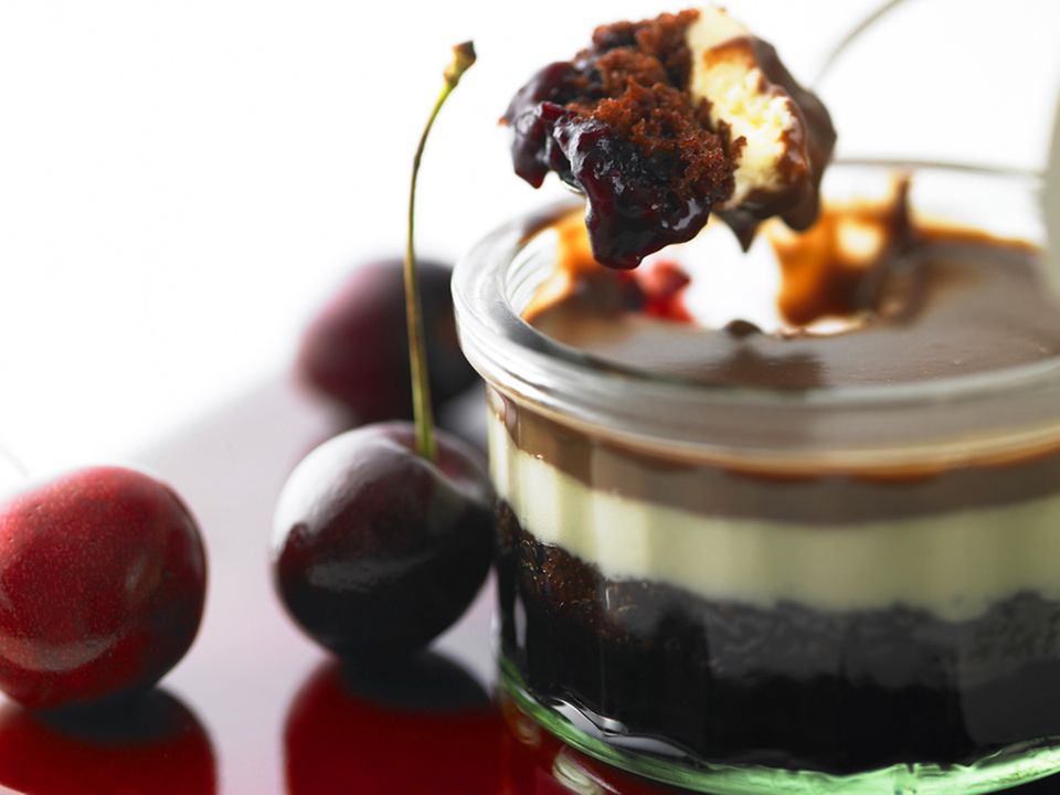 Dessert aus Großbritannien: Schwarzwälder Kirschtörtchen Dessert aus Großbritannien: Schwarzwälder Kirschtörtchen