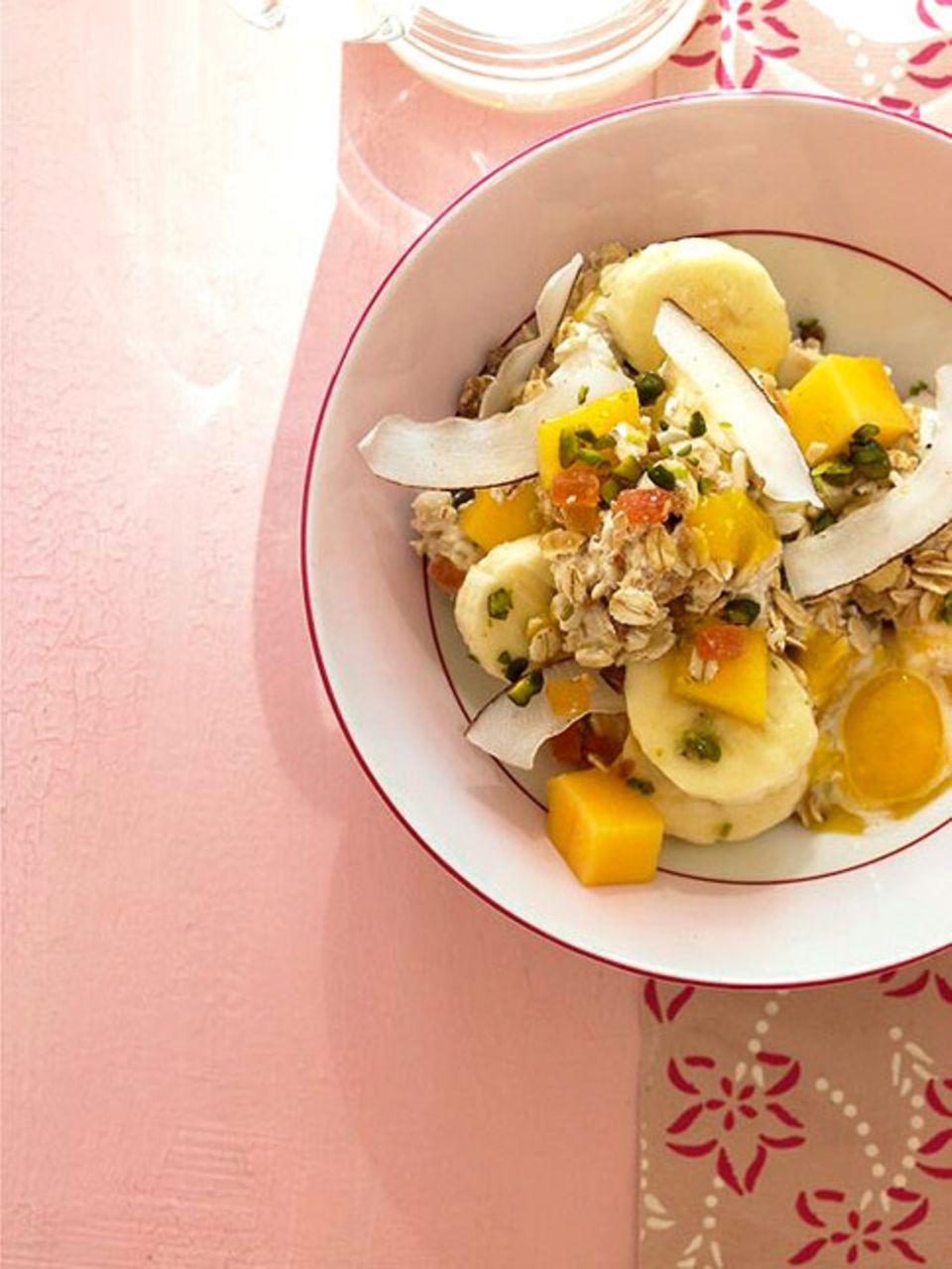 Starten Sie mit einem gesunden Frühstück kraftvoll in den Arbeitstag Starten Sie mit einem gesunden Frühstück kraftvoll in den Arbeitstag