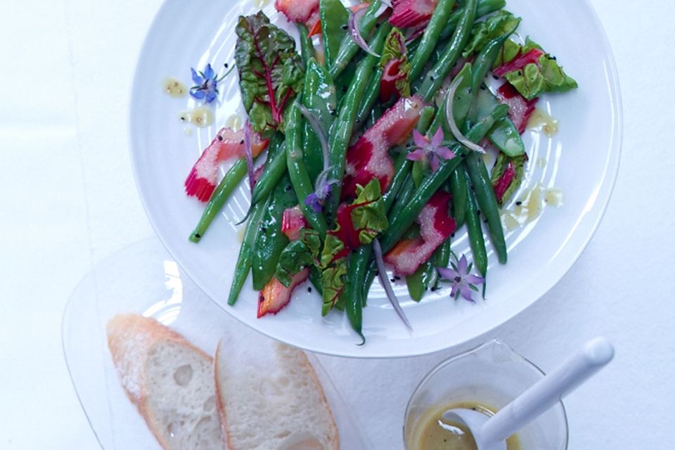 Knackige Salate mit reichlich Vitalstoffe gehören zur Wellnessküche