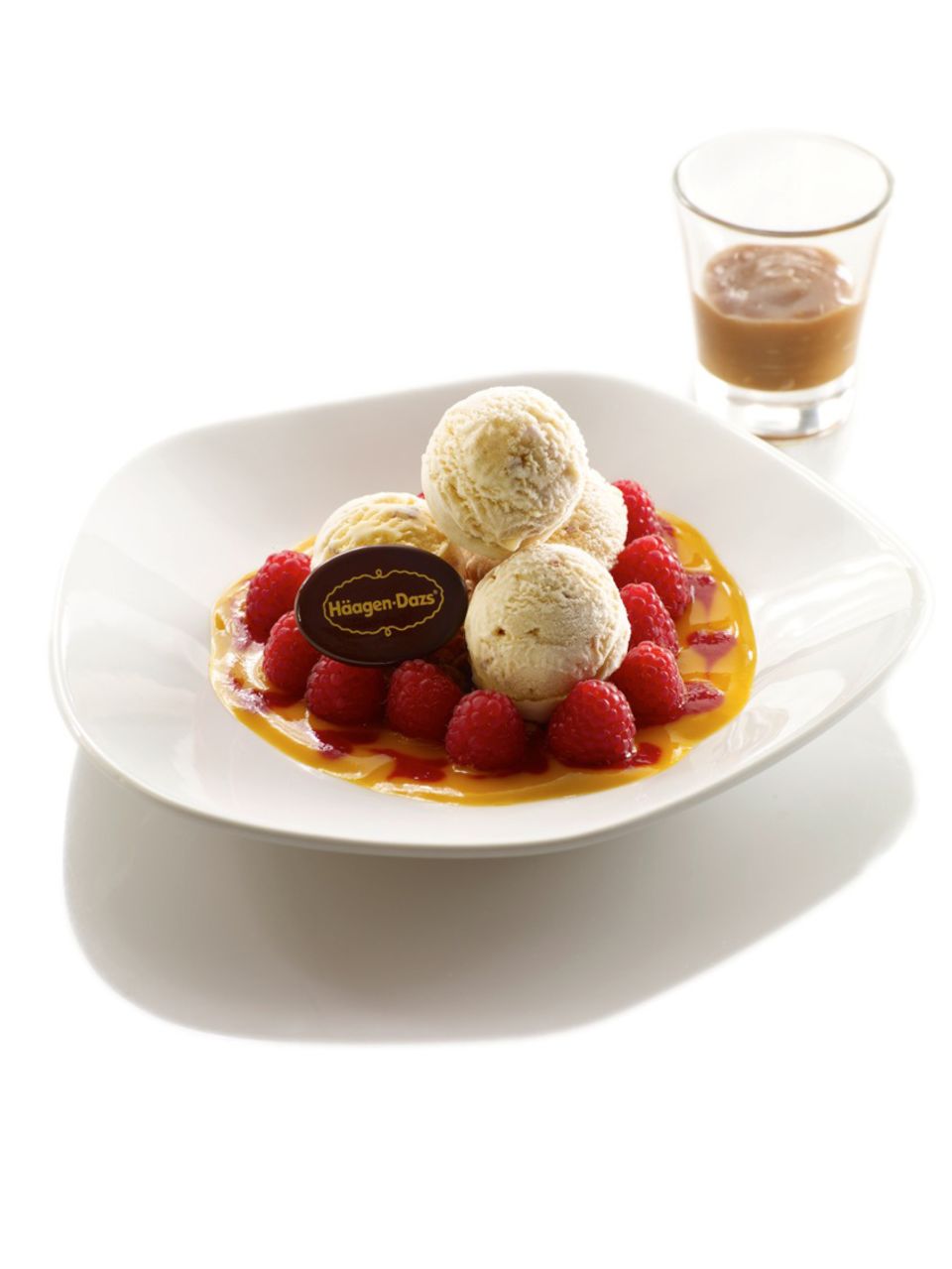 Crème Brûlée Eis-Komposition Crème Brûlée Eis-Komposition