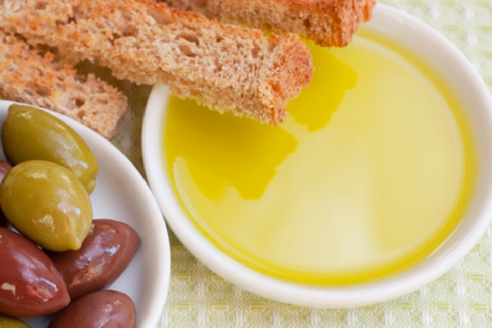 In der mediterranen Küche wird Olivenöl sowohl für kalte als auch warme Speisen verwendet