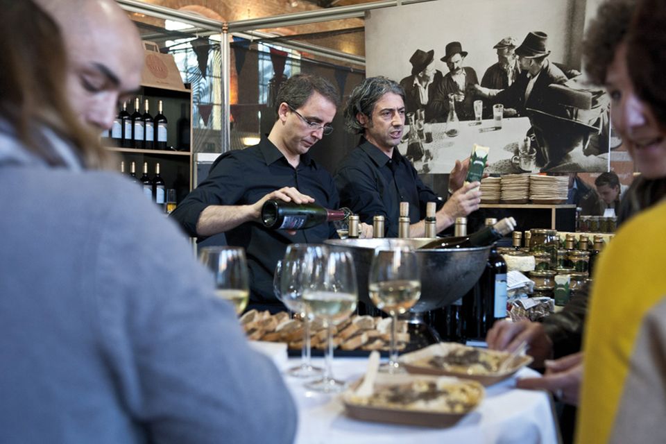 Auch Weinliebhaber kommen auf der Kulinart in Stuttgart auf ihre Kosten
