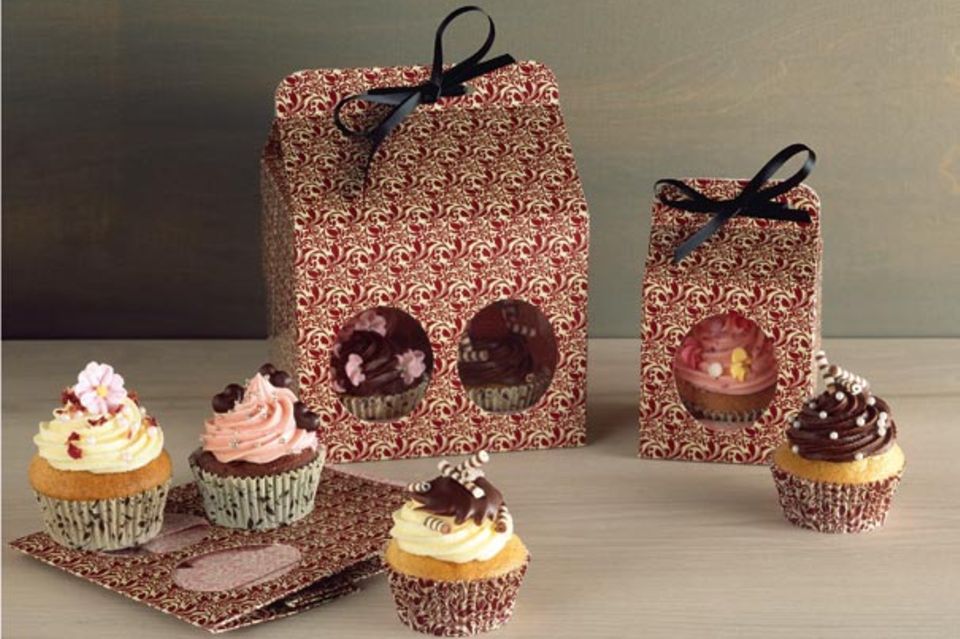 Give a smile!: Schöne Verpackungen für Muffins und Cupcakes