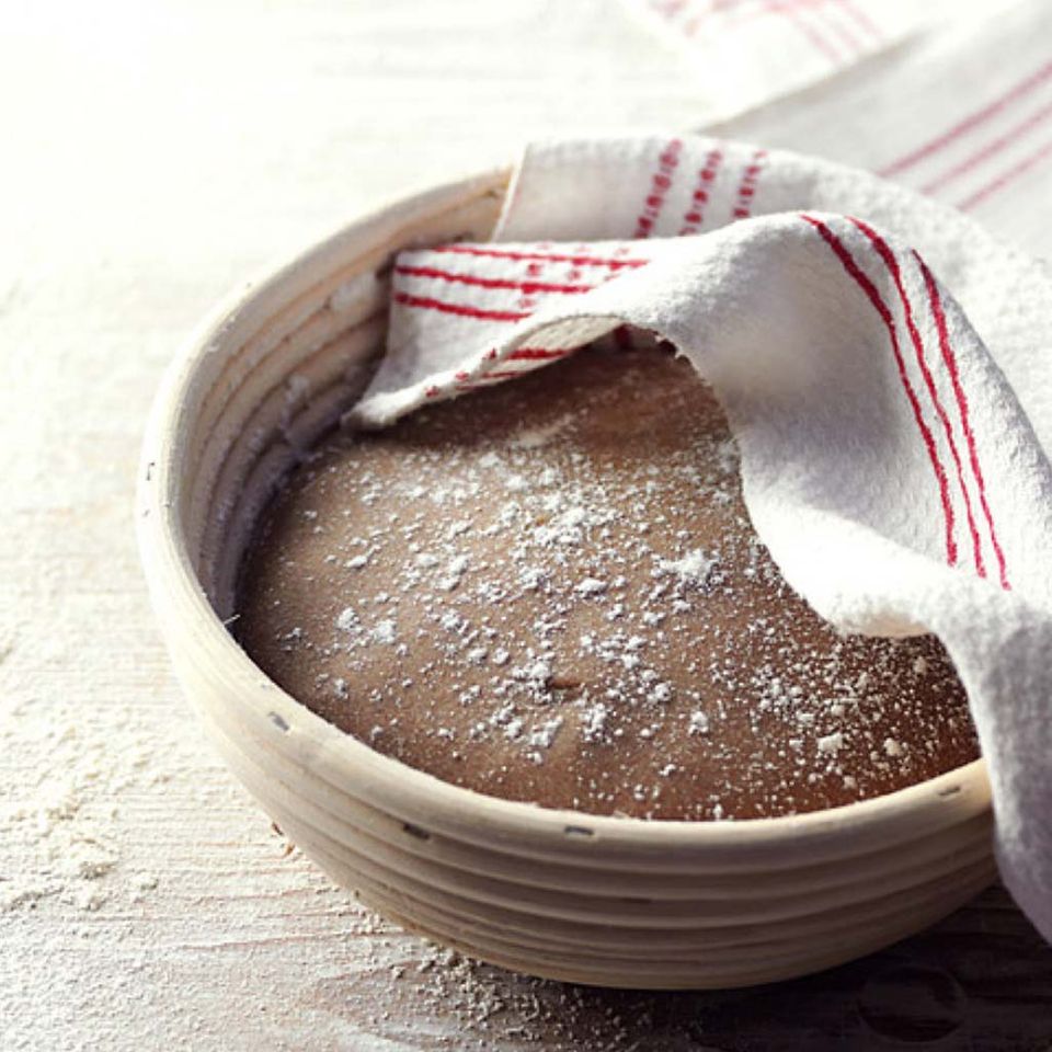Rustikales Roggen-Dinkel-Brot Rustikales Roggen-Dinkel-Brot