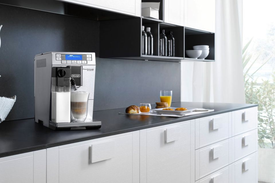 Schmaler Kaffeevollautomat: Prima Donna XS