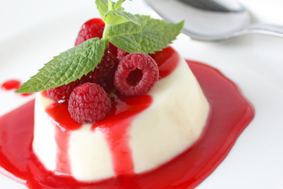 Panna Cotta mit Himbeersauce
