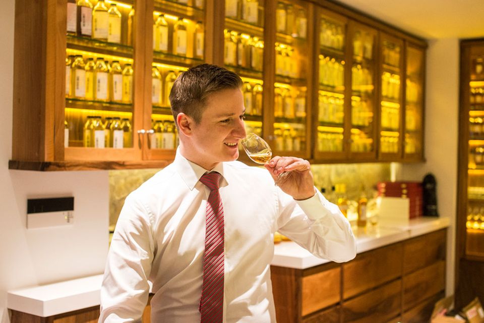 Bartender und Whisky-Experte: Markus Heinze Bartender und Whisky-Experte: Markus Heinze
