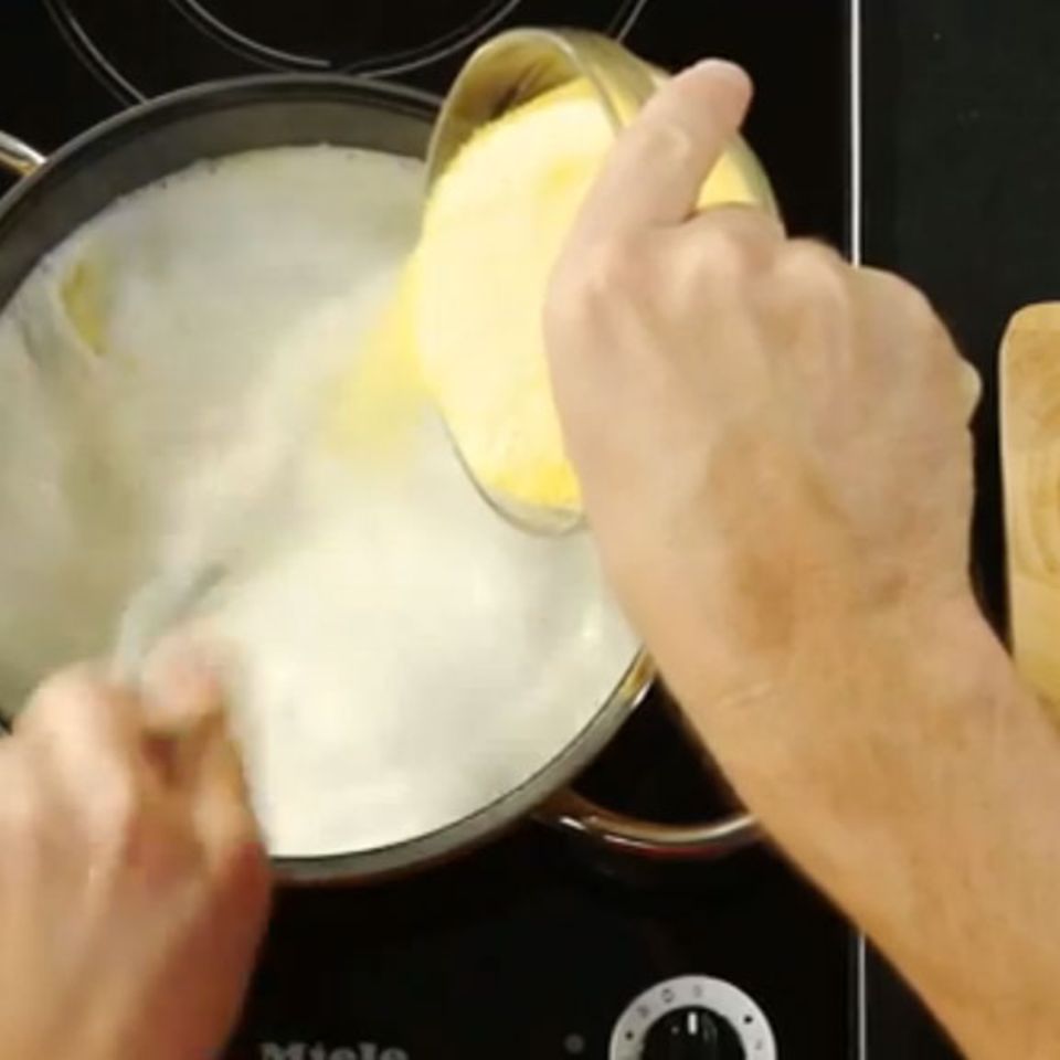 Cremige Polenta eignet sich wunderbar als Beilage.