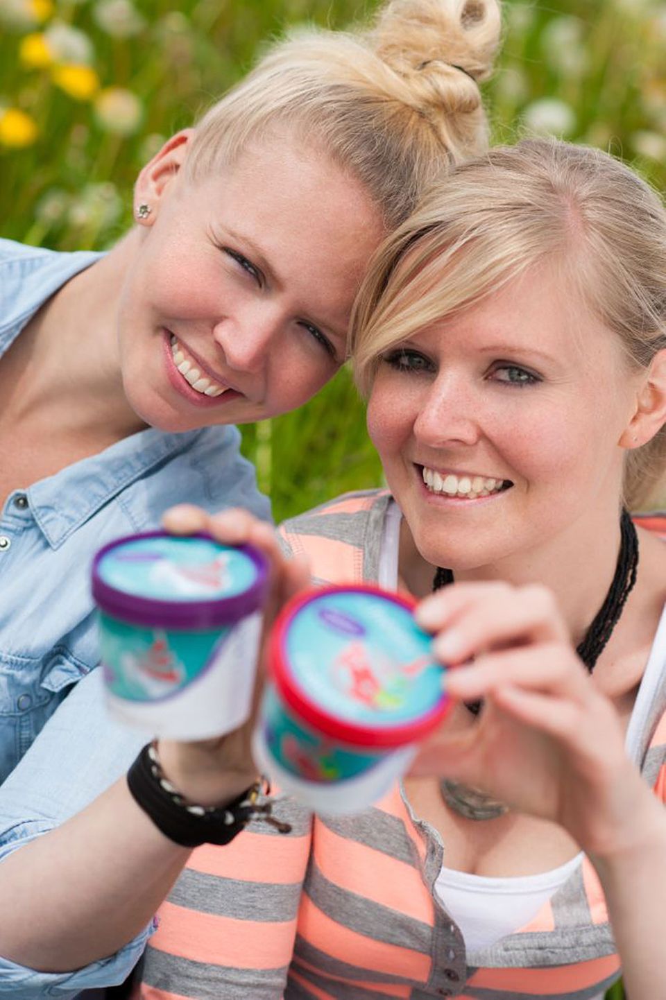 Stella Peters und Kaja Ringert gründeten Mien fro'Natur frozen Yogurt Stella Peters und Kaja Ringert gründeten Mien fro'Natur frozen Yogurt