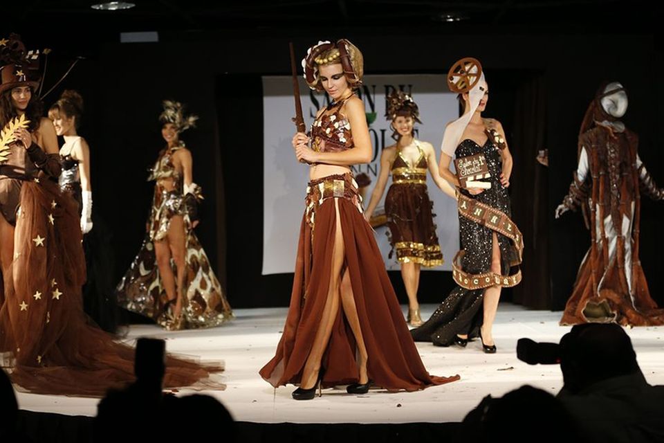 Der Salon du Chocolat präsentiert auch Mode aus Schokolade