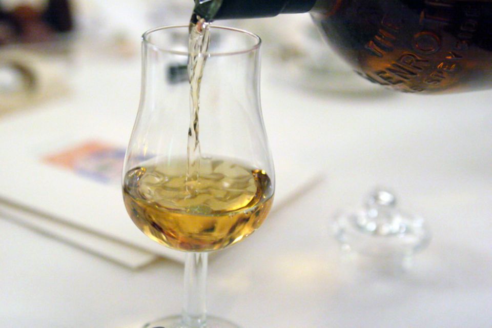 Ein Whisky-Tasting sorgt für Geschmackserlebnisse und Diskussionsstoff