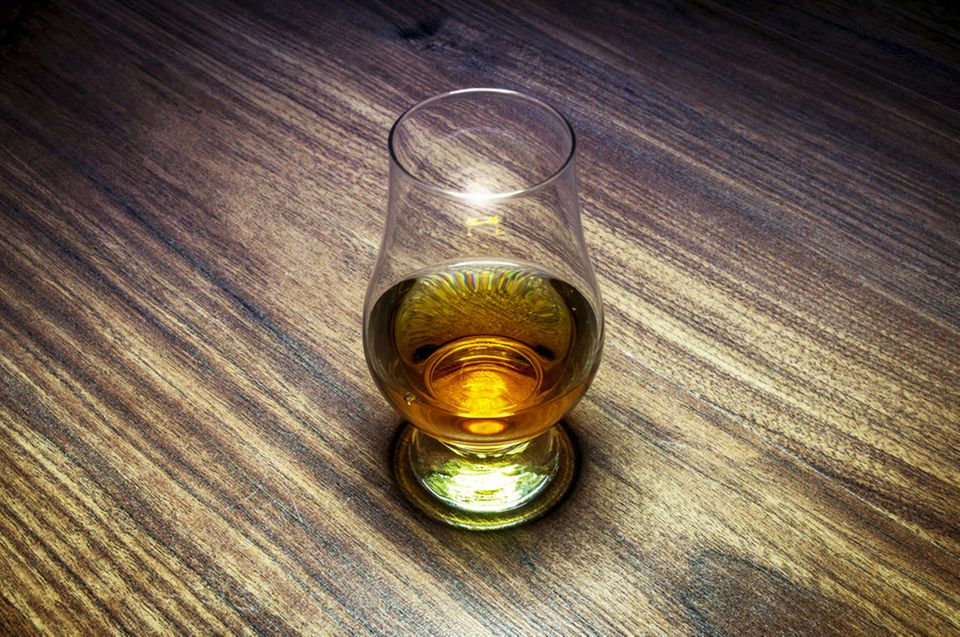 Für die Nase: Das richtige Tastingglas hilft feine Nuancen des Whiskys wahrzunehmen Für die Nase: Das richtige Tastingglas hilft feine Nuancen des Whiskys wahrzunehmen
